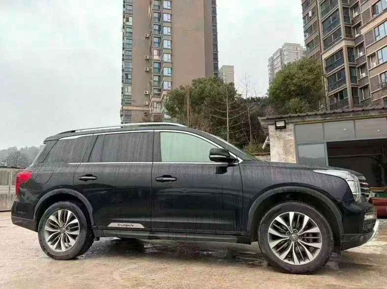 传祺GS8 后面外观一