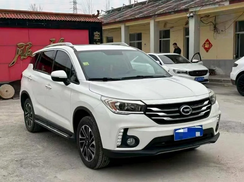 传祺GS4 正面外观三