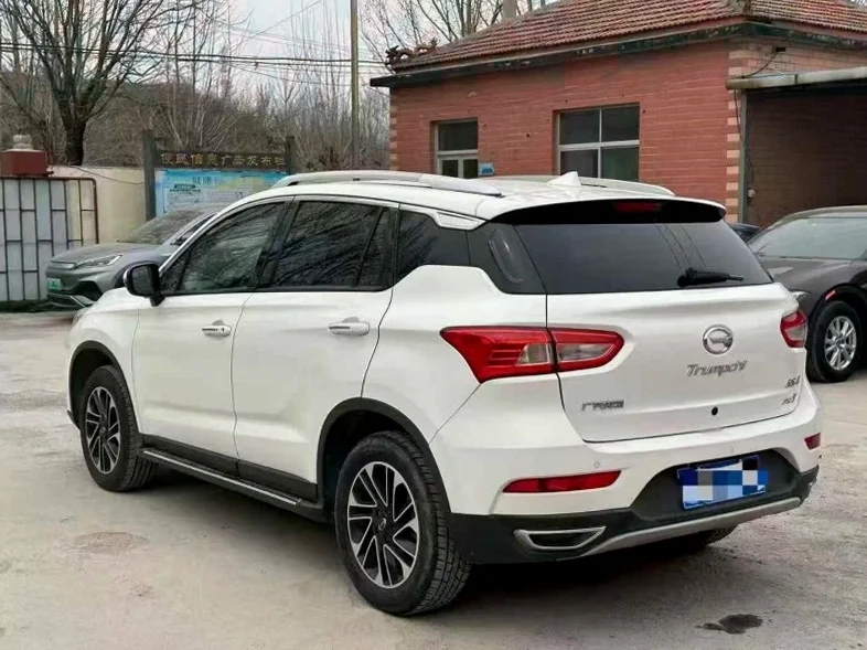 传祺GS4 内饰后排