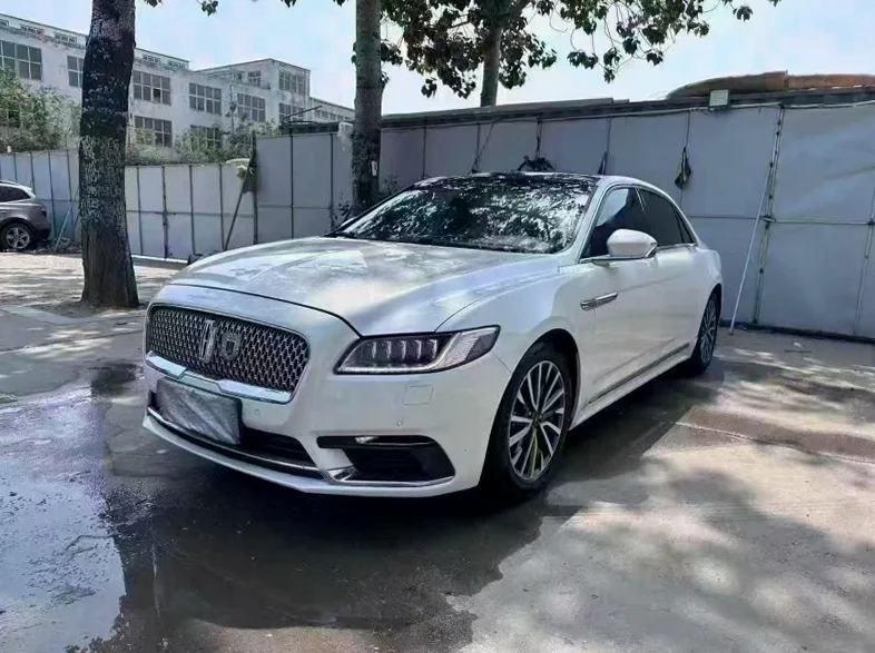 林肯大陆 正面外观三