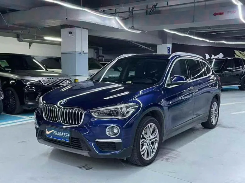 X1宝马 正面外观三