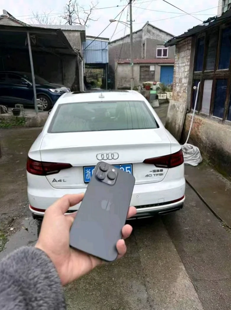 奥迪A4L 后面外观三