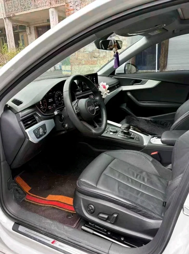 奥迪A4L 正面外观三