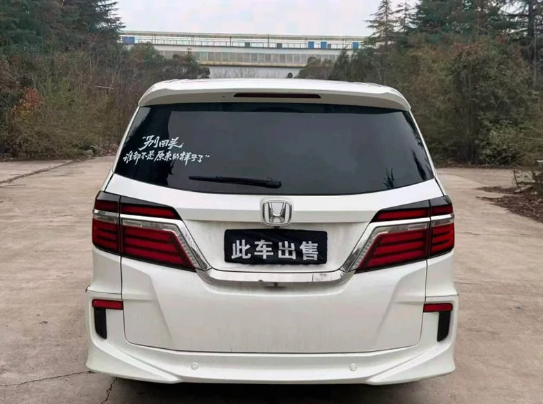 本田艾力绅 驾驶室