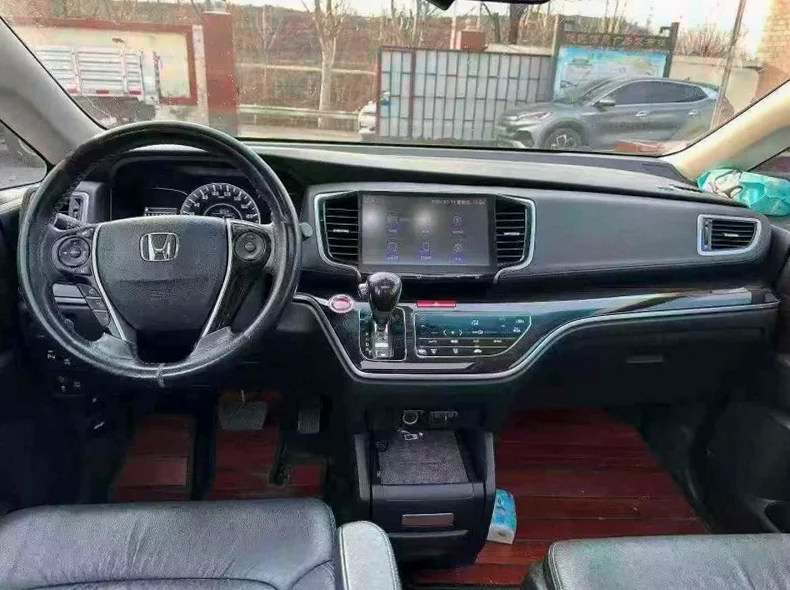 本田奥德赛 后面外观三