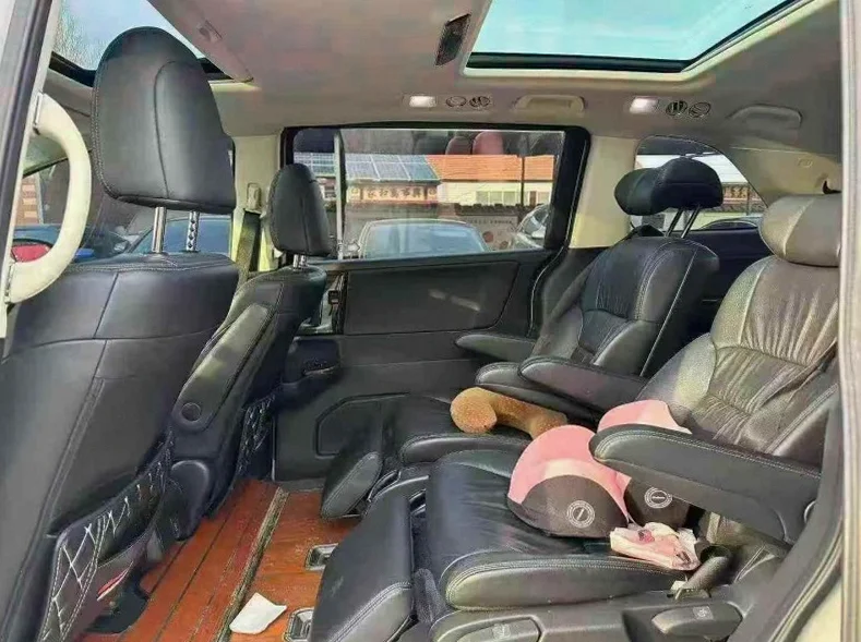 本田奥德赛 后面外观二