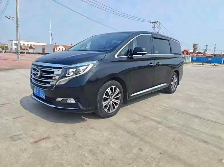 传祺M8 正面外观三