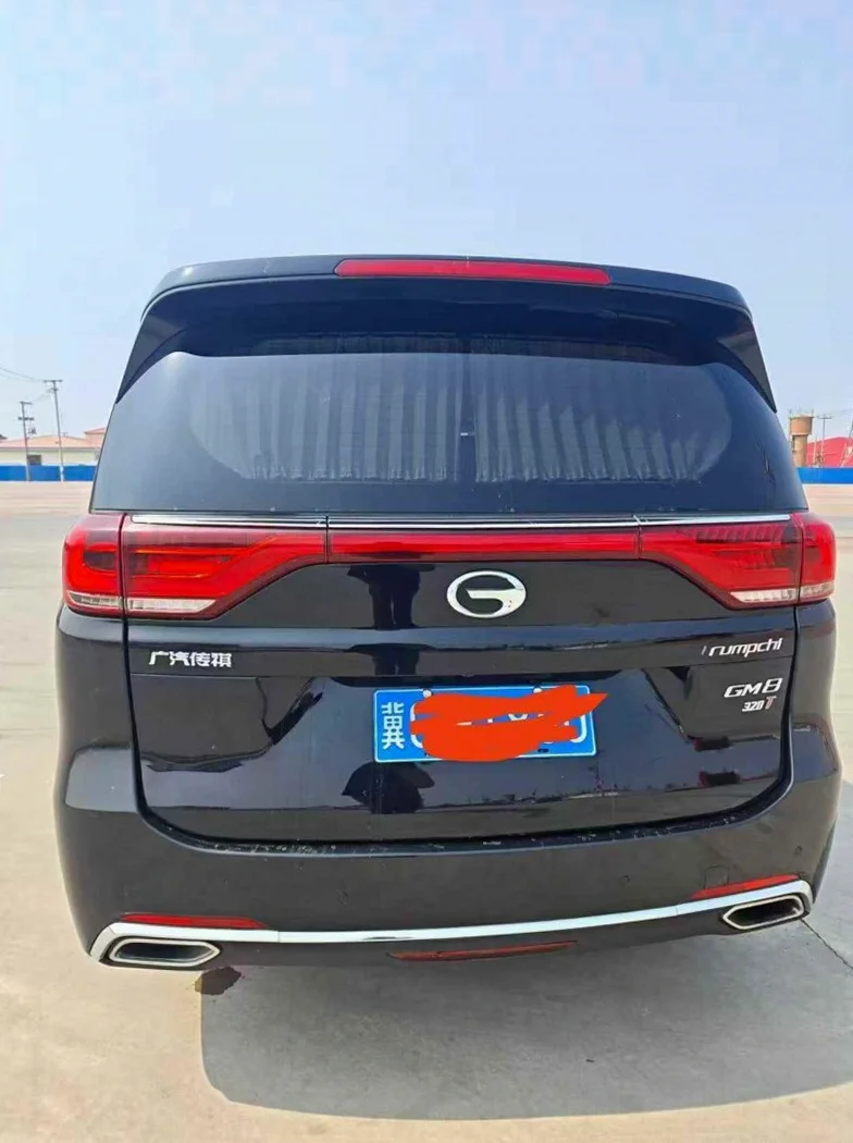 传祺M8 内饰后排