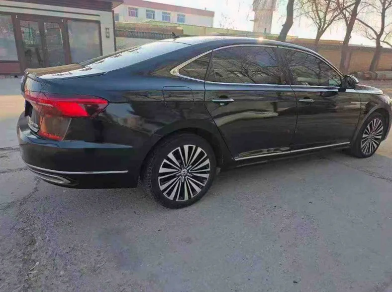 大众帕萨特 内饰前排