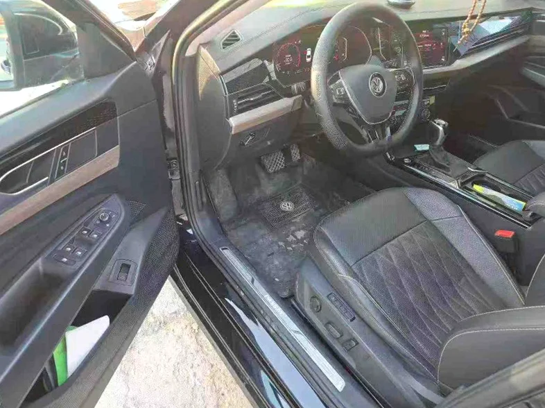 大众帕萨特 后面外观二