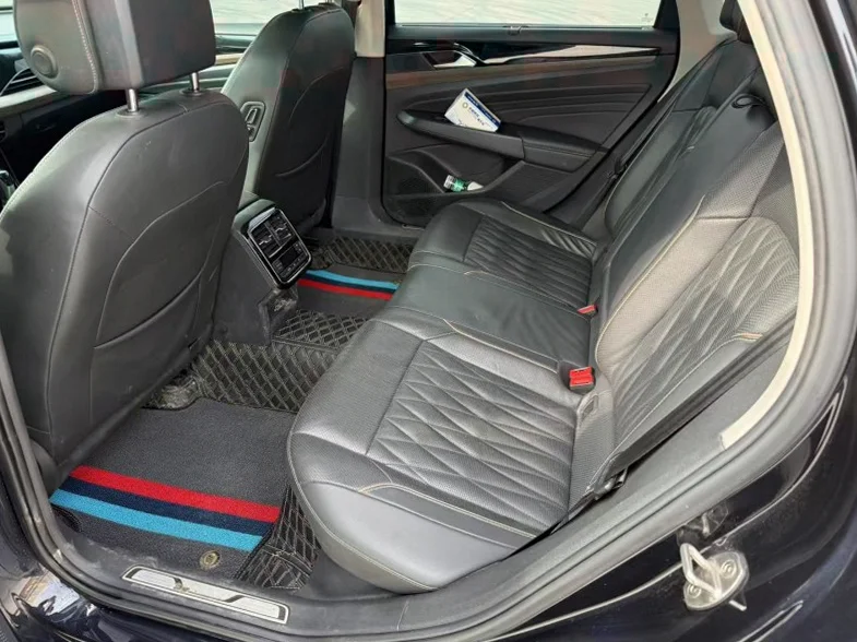 大众帕萨特 后面外观三