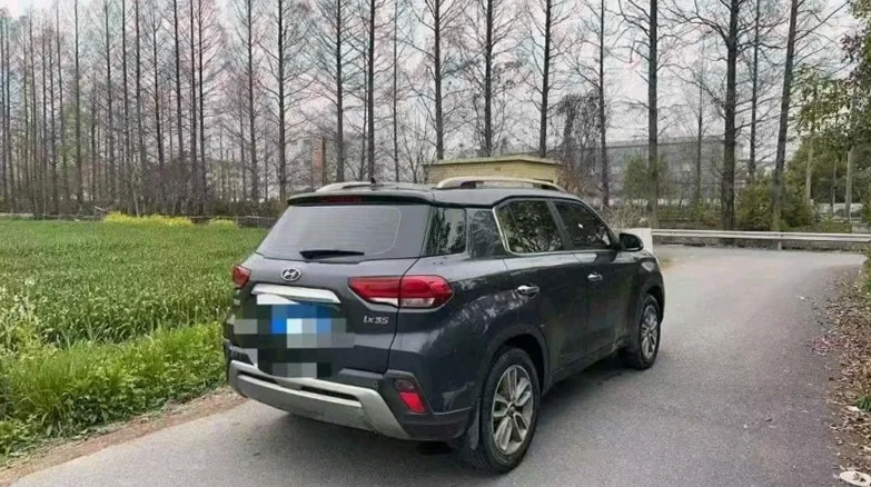 现代ix35 后面外观二