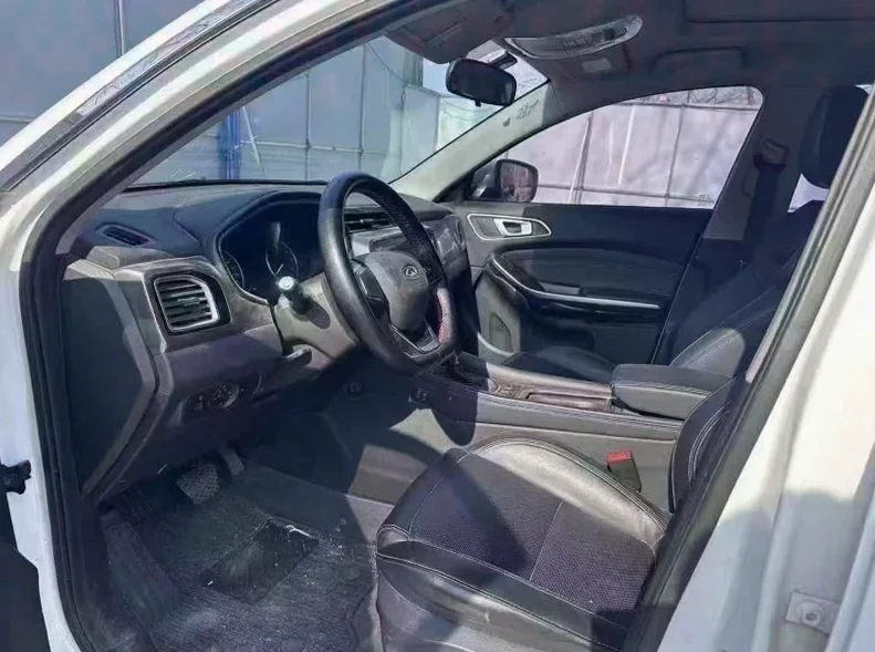 奇瑞瑞虎 正面外观三