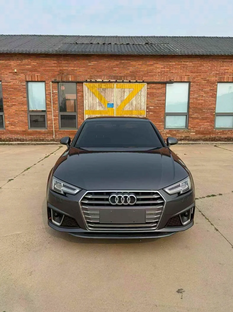 20年奥迪A4L 2.0T高配版