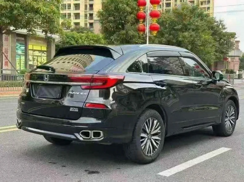 本田冠道 内饰前排