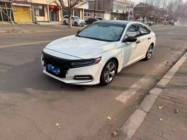 本田雅阁 正面外观三