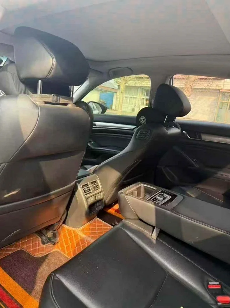 本田雅阁 后面外观三