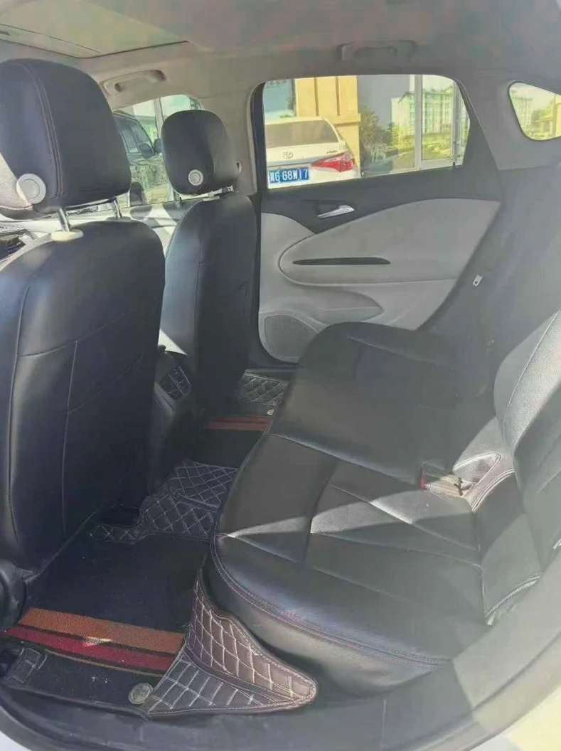 别克威朗 后面外观二