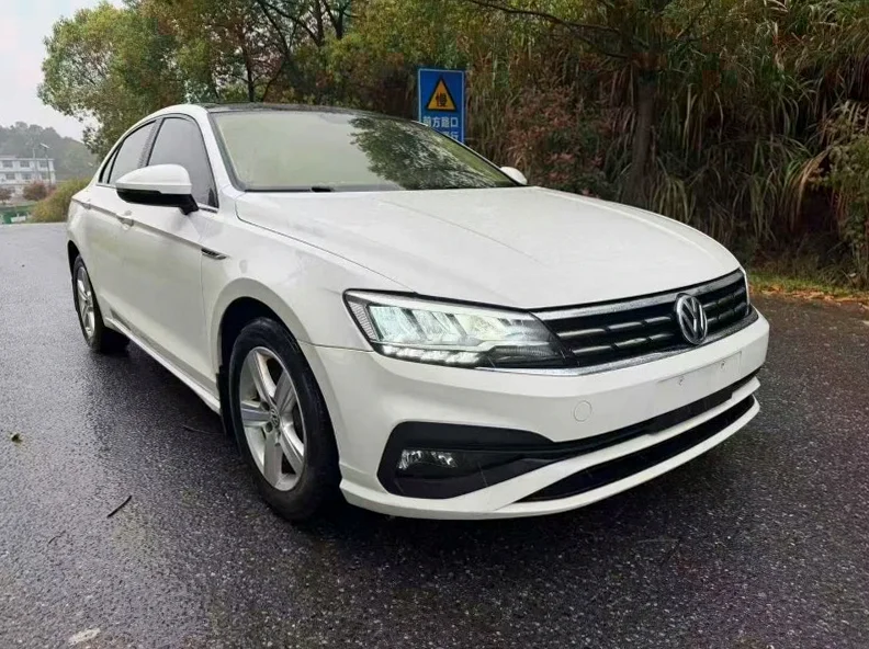 大众凌渡 正面外观三