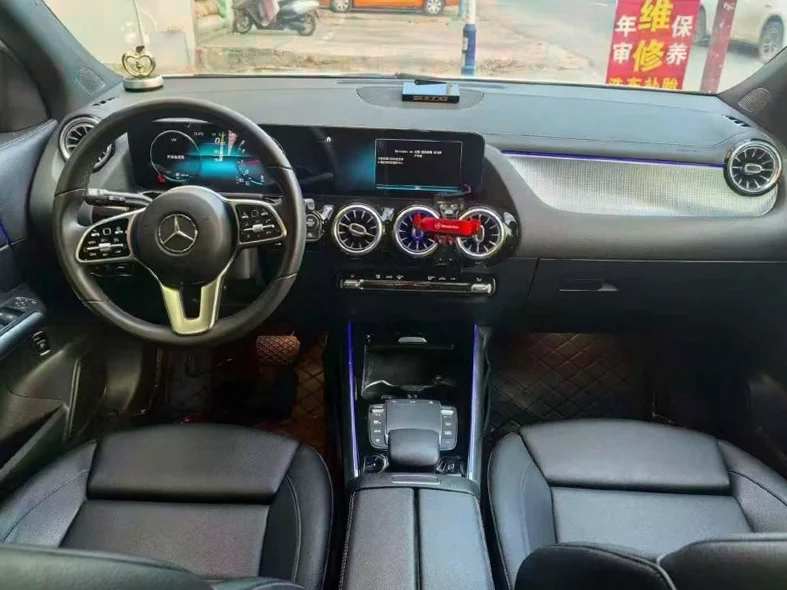 奔驰GLA 后面外观一