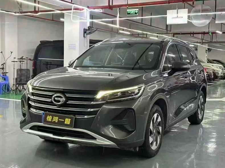 传祺GS4 正面外观三