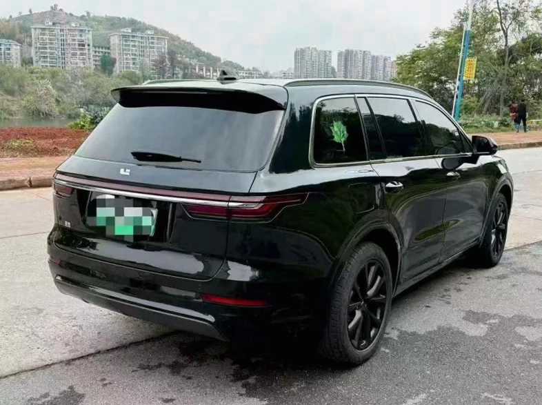 理想ONE 内饰前排