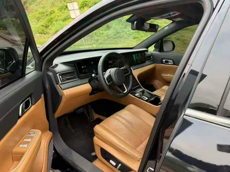 理想ONE 后面外观三