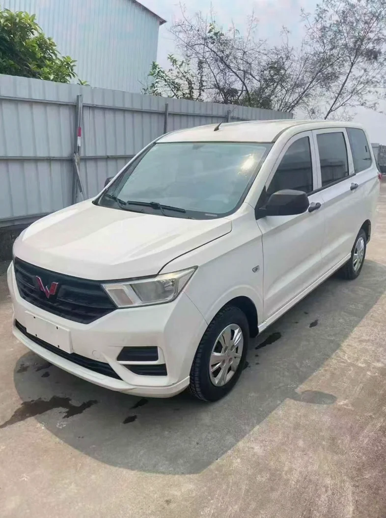 五菱汽车宏光 正面外观三