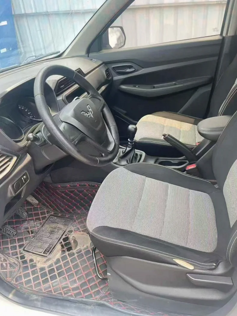 五菱汽车宏光 后面外观三