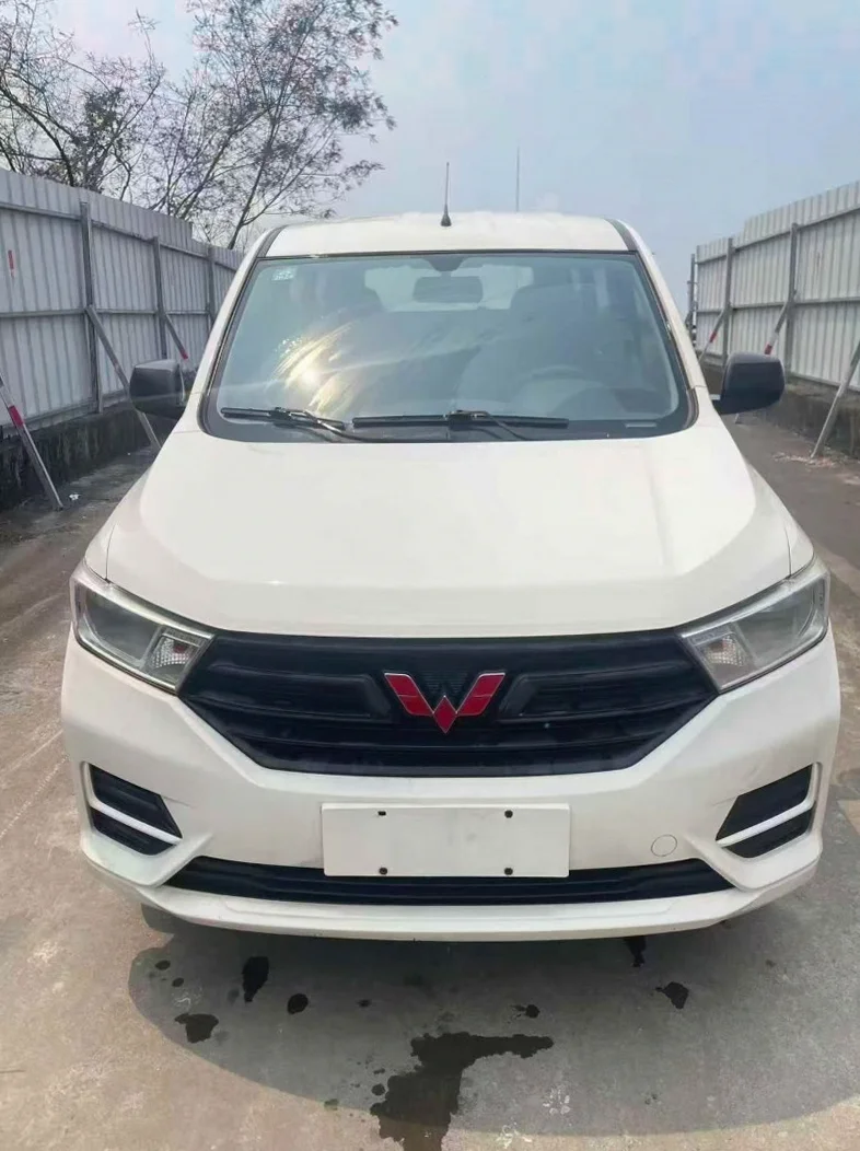 桂林2020年五菱汽车宏光全款带大本 正面外观一