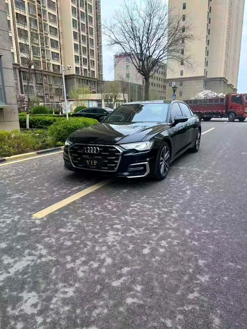 奥迪A6L 正面外观三