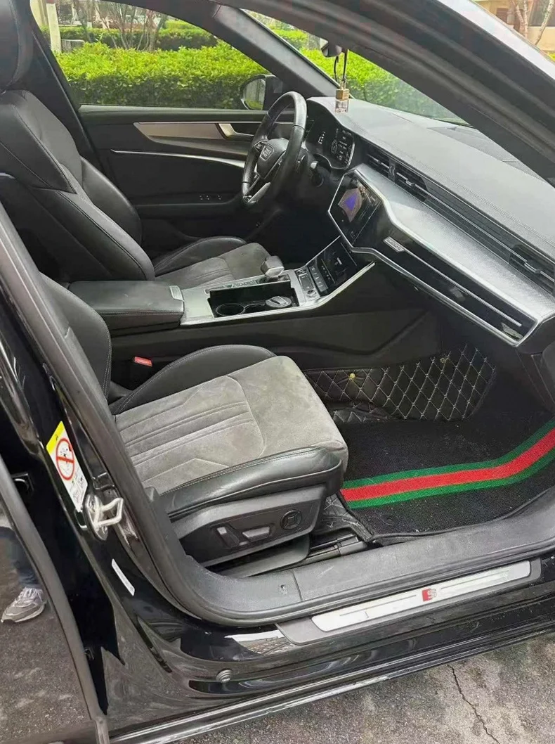 奥迪A6L 后面外观三