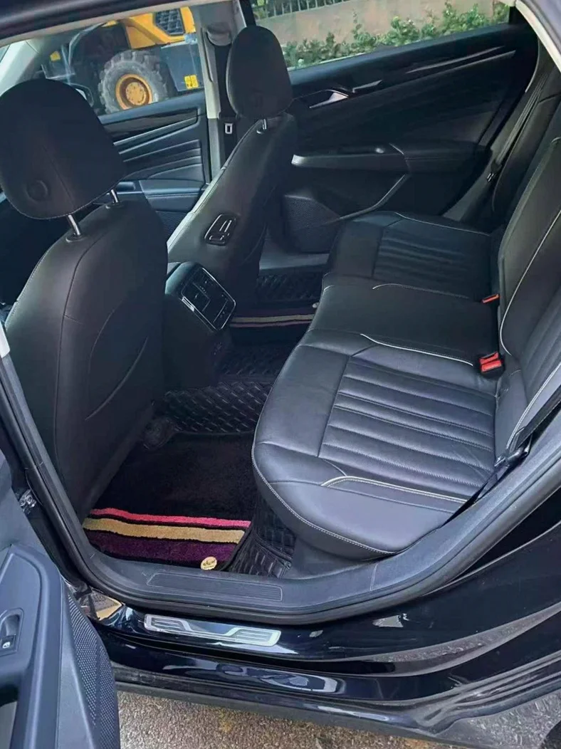 大众帕萨特 后面外观三