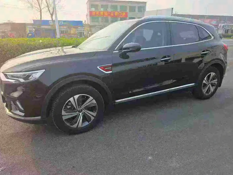 红旗HS5 正面外观二