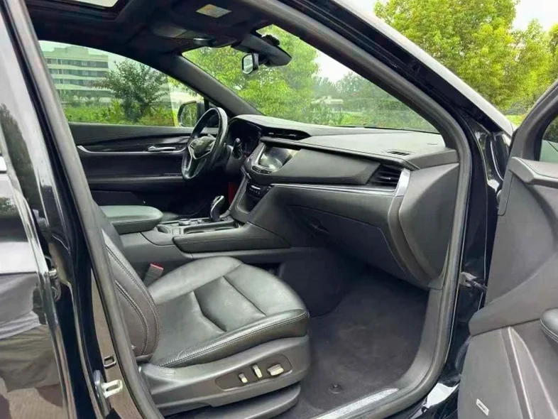 凯迪拉克XT5 后面外观二