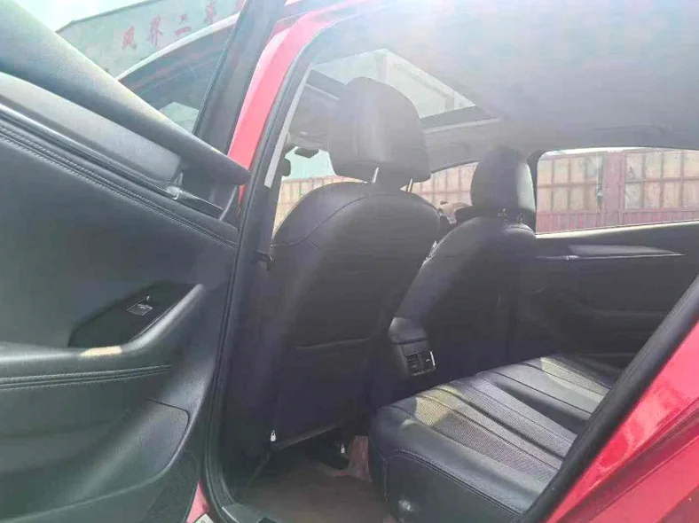 马自达阿特兹 后面外观二