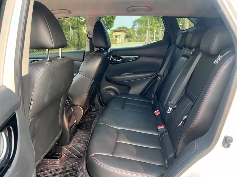 日产逍客 后面外观二