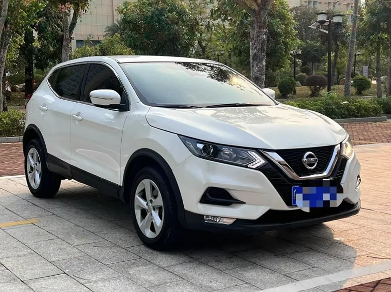 日产逍客 正面外观二