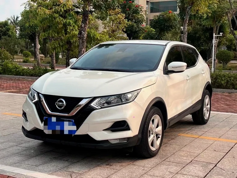 日产逍客 正面外观三