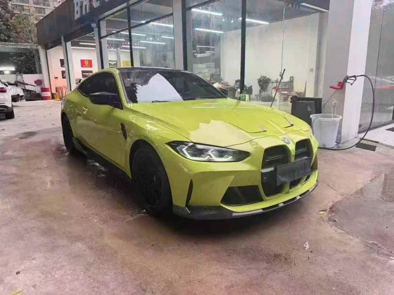 宝马M4 正面外观二