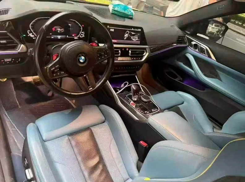 宝马M4 后面外观二