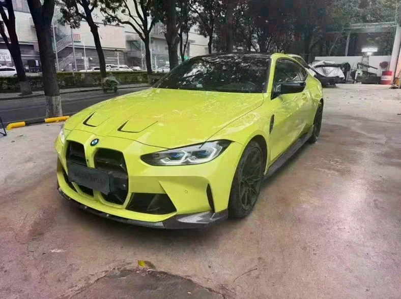 宝马M4 正面外观三