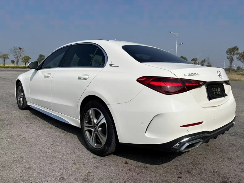 奔驰C 内饰后排