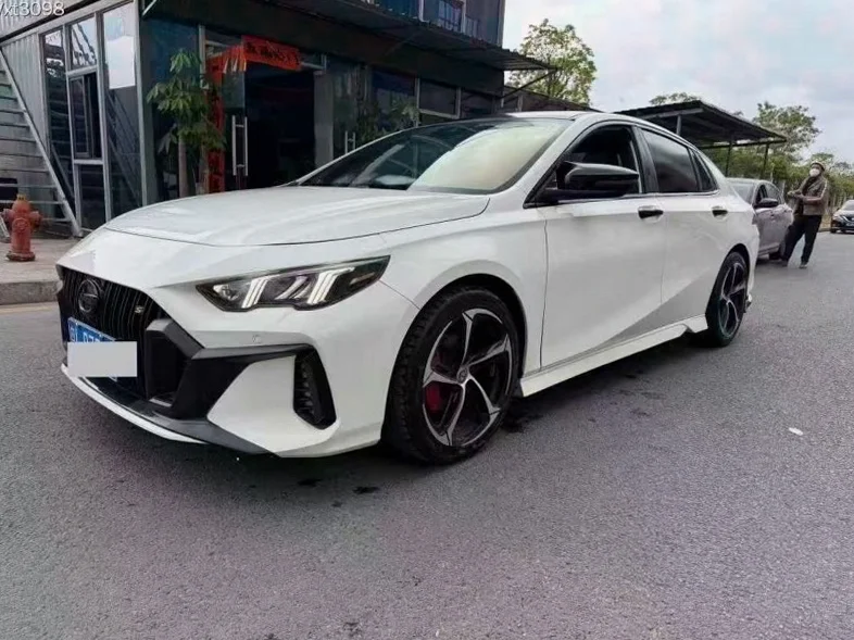 传祺影豹 正面外观二