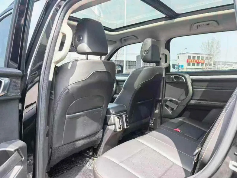 哈弗大狗 后面外观三