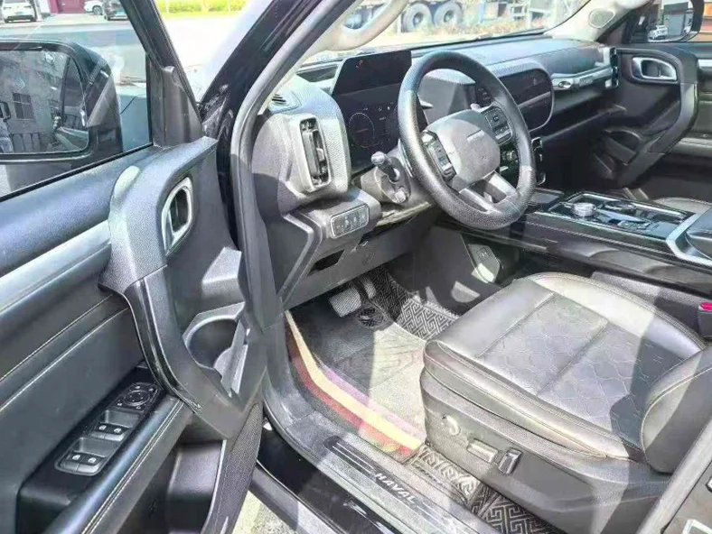 哈弗大狗 后面外观二