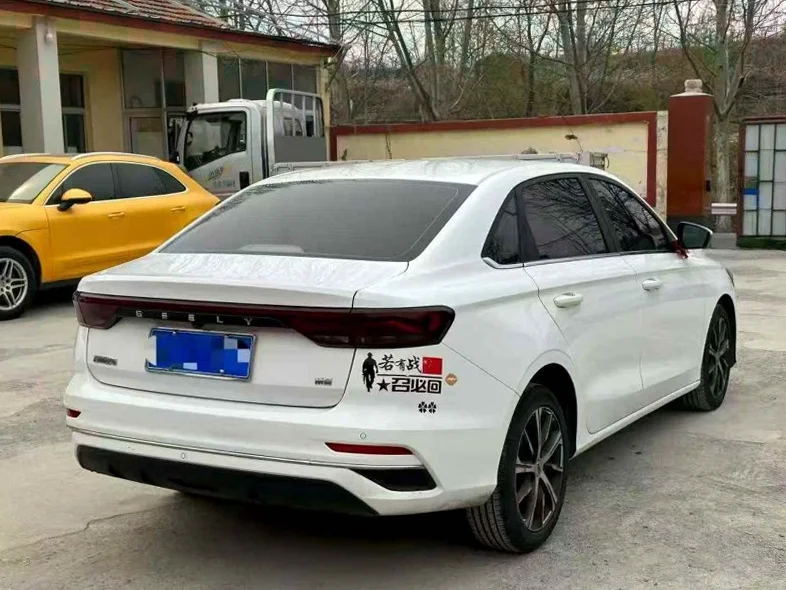 吉利帝豪 驾驶室