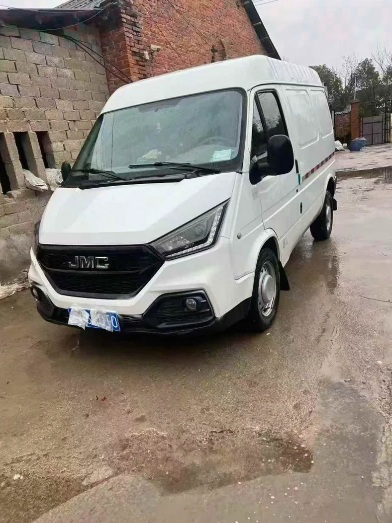 江铃特顺 正面外观二