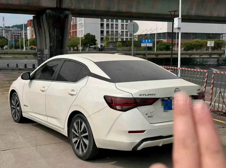 日产轩逸 后面外观二