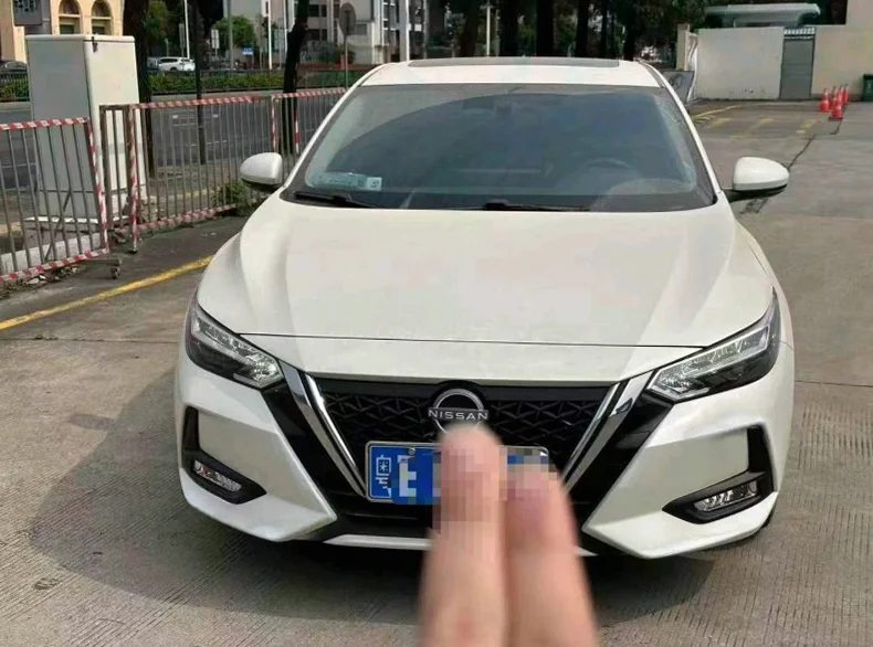 22年日产轩逸1.2油电混动